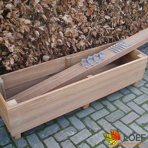 Hardhouten bak 144 x 40 x 40 cm